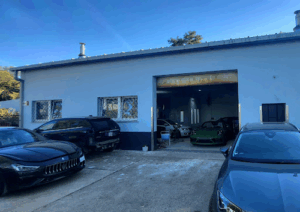 Auto Valentino