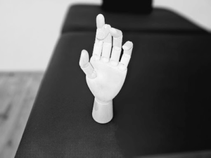 Die Firma heißt Praxis für Ergotherapie und Handtherapie Heurig & Sauer Tempelhof