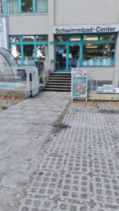 Lks Schwimmbecken Center