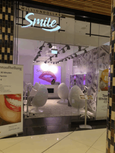 Milliondollar Smile by PP Royal